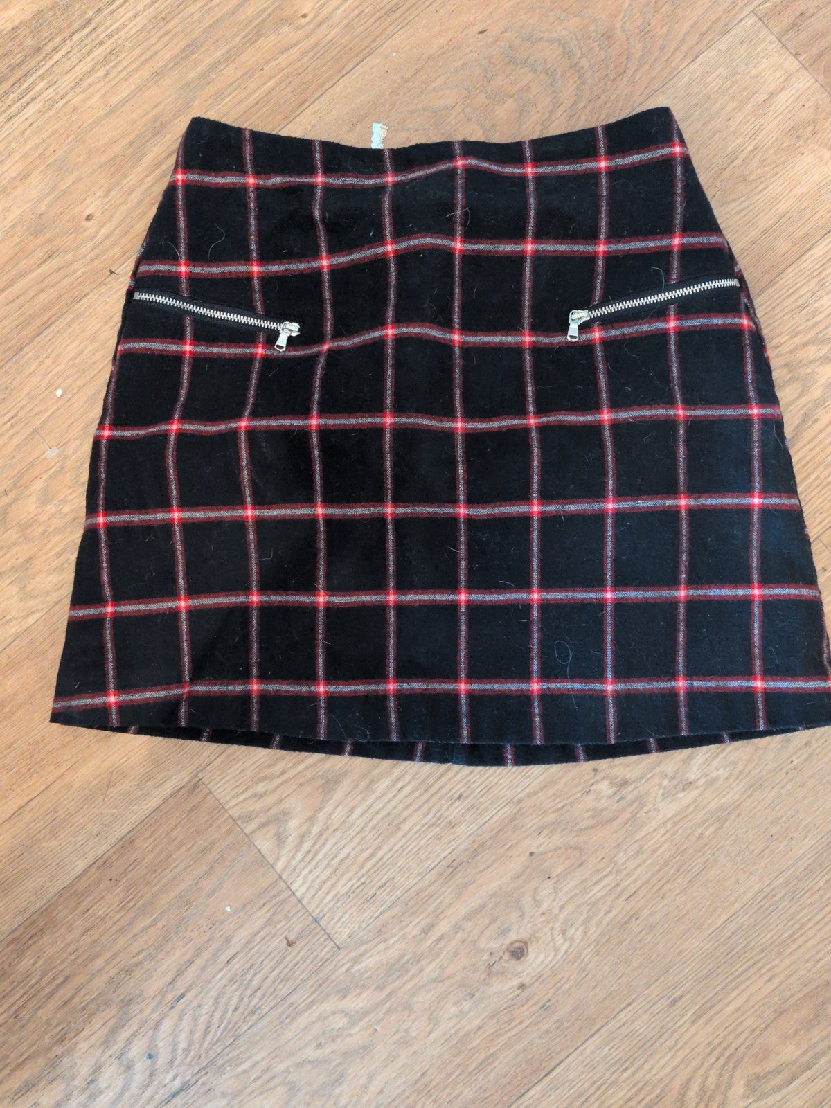 Ladies Primark Size 8 Black And Red Check Lined Short Skirt