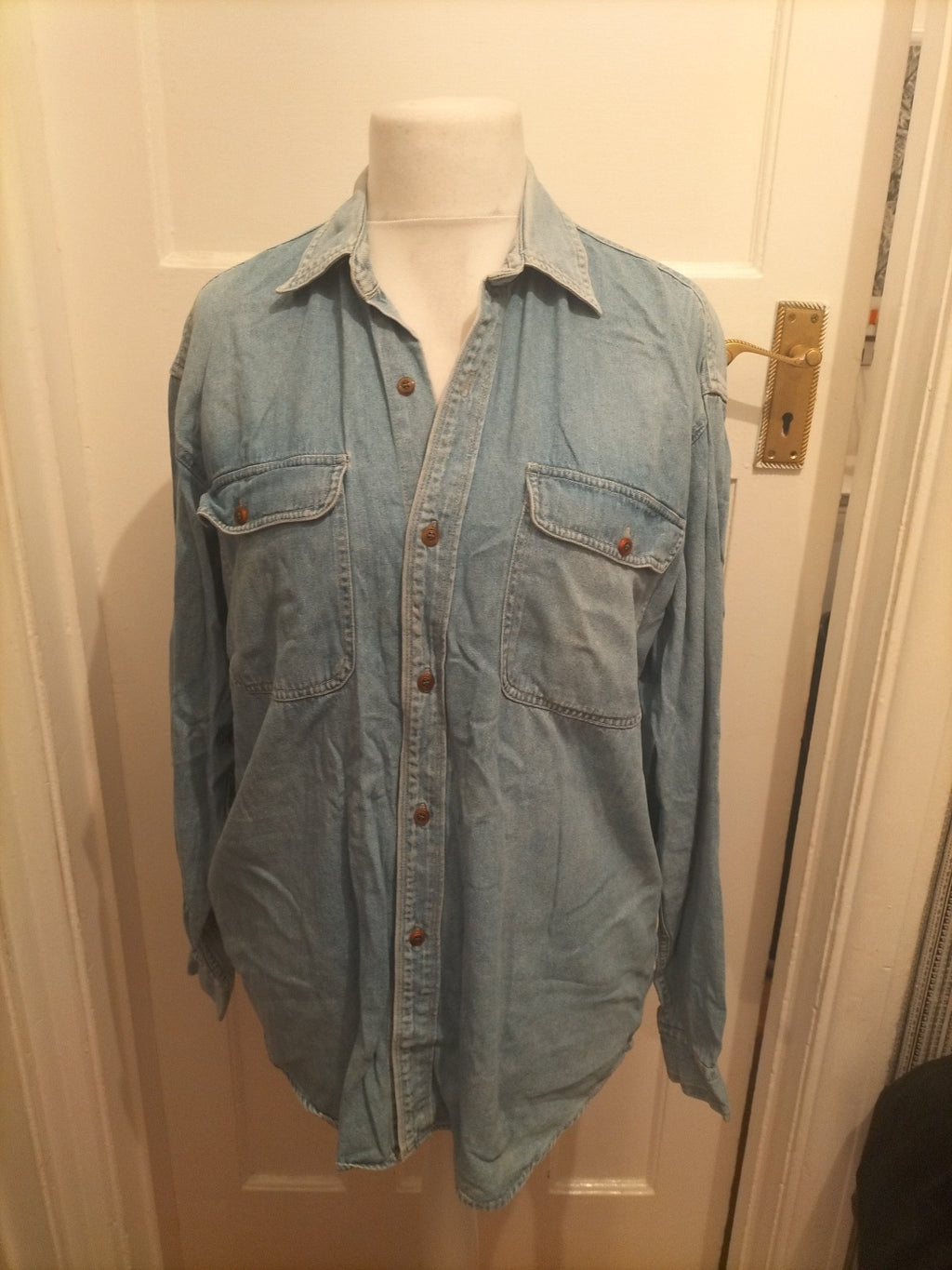 Mens Casual Club Size M Denim Long Sleeved Shirt