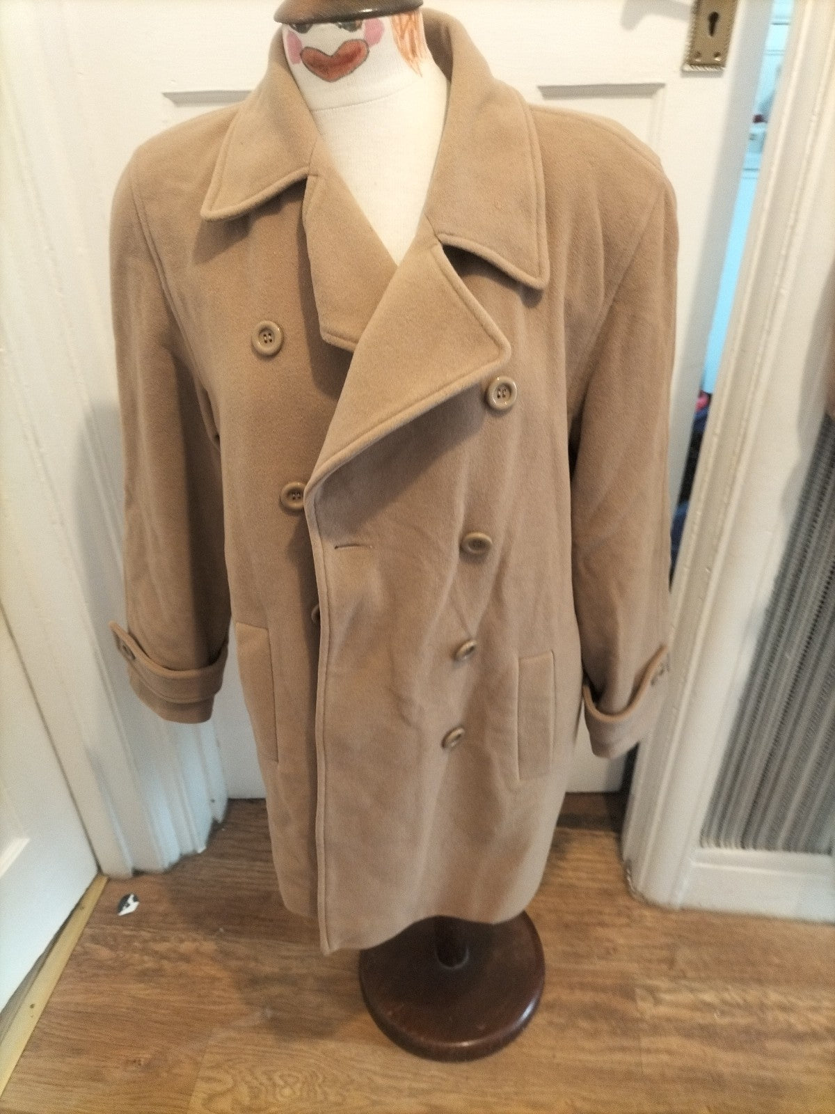 Ladies Paul Seperates Size 10 Beige Long Sleeved Lined Jacket