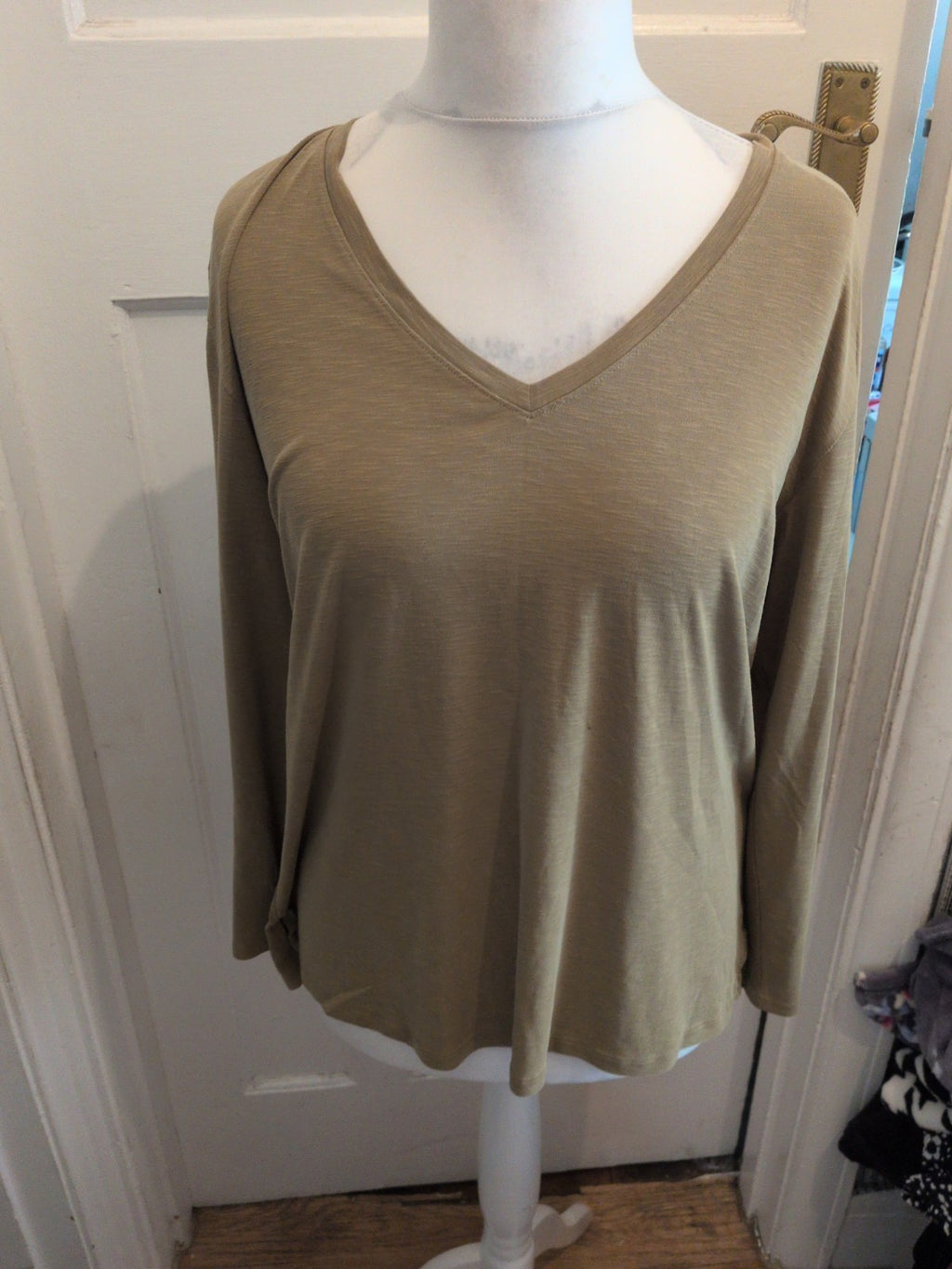 Per Una 16 Pale Khaki Long Sleeve V Neck Blouse