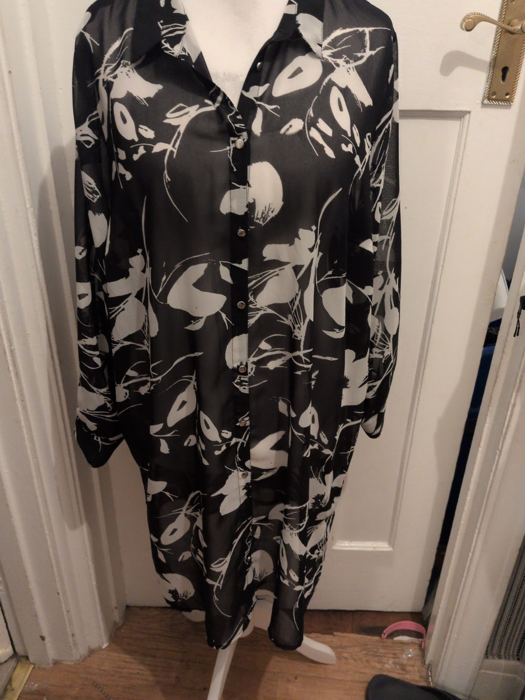 XL Black And White Semi See Through Long Sleeve Shirt Dress