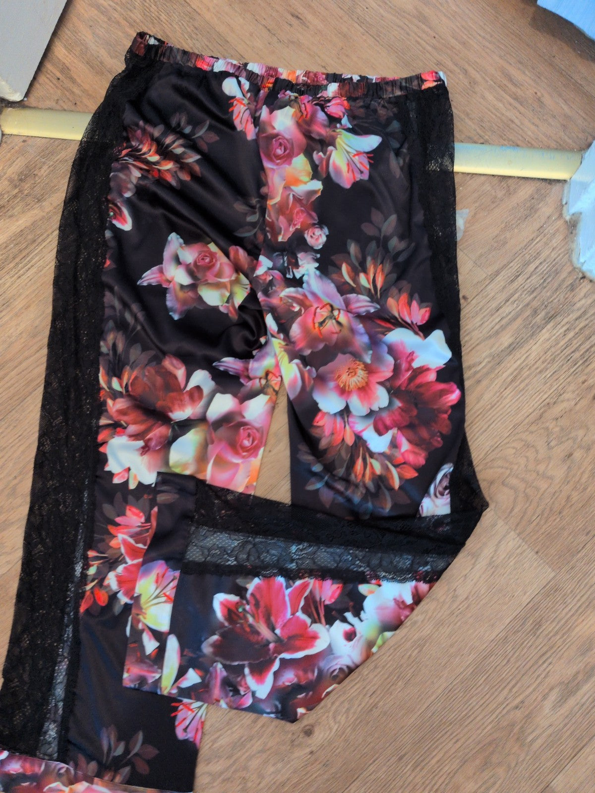 Curves 16 Multicoloured Floral Elasticated Pyjama Bottoms