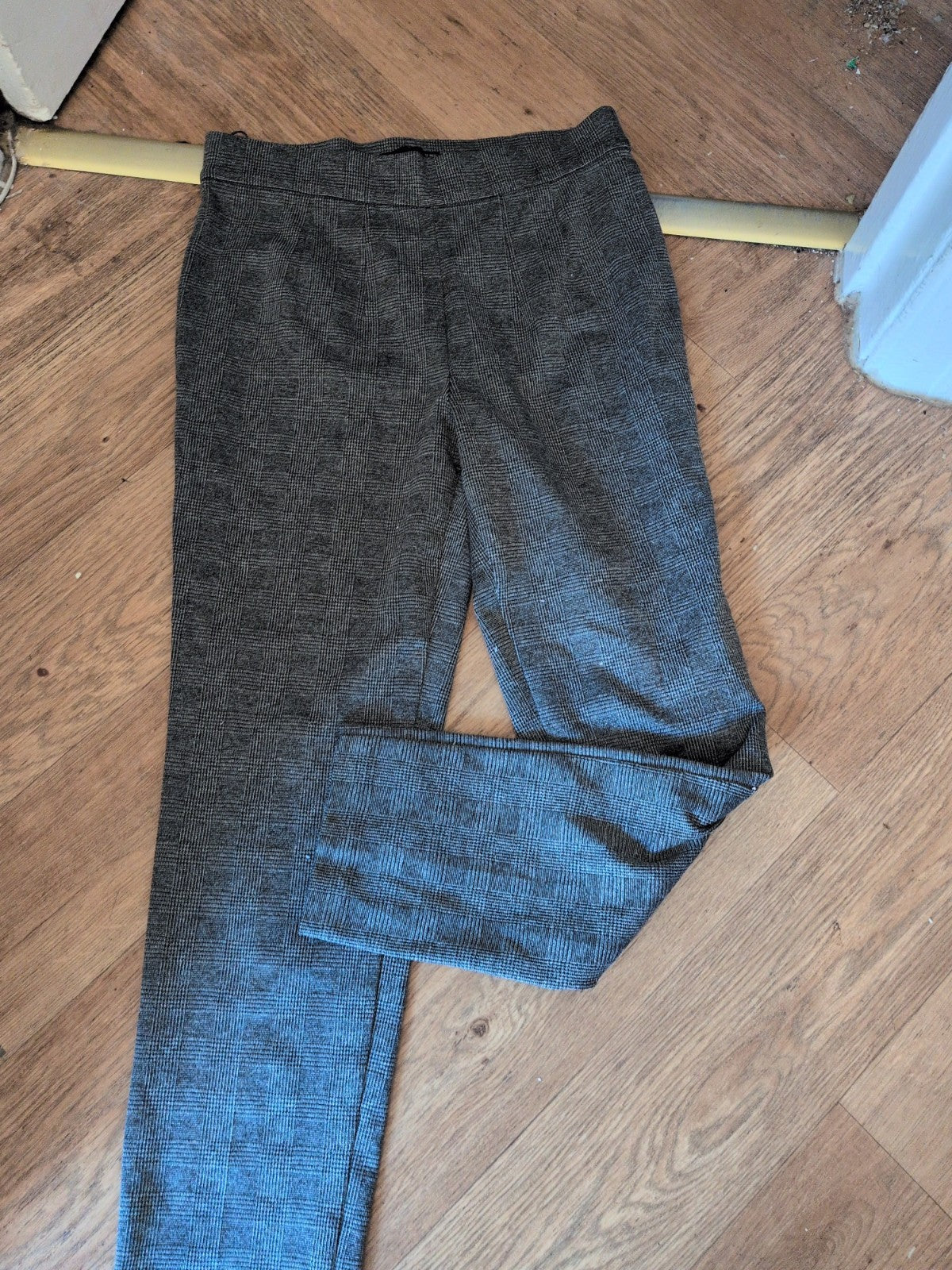 Ladies Marks And Spencer Size 12 Reg Grey Check Pull On Smart Trousers
