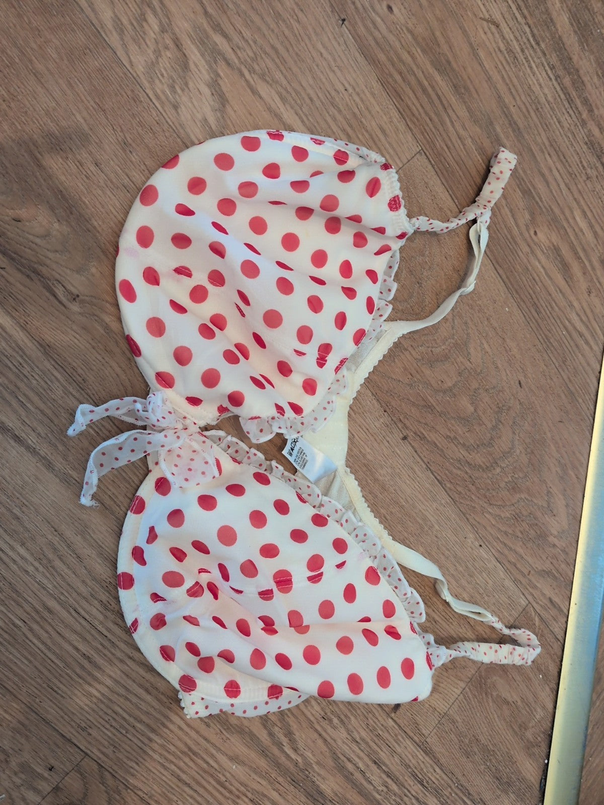 Ceriso 40DD Red Spotted Padded And Wired Bra