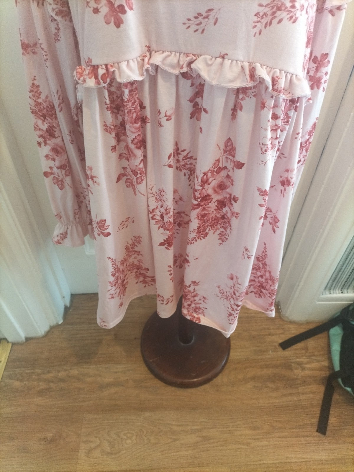Ladies In The Style Size 12 Pink Toned Floral Long Sleeved Dress