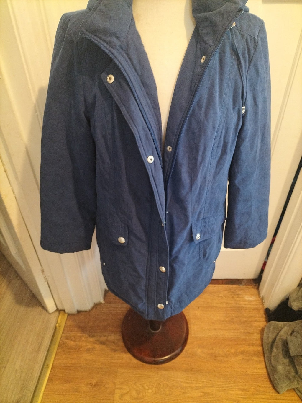 Ladies BM Collection Size XS Navy Blue Lined Long Sleeved Coat