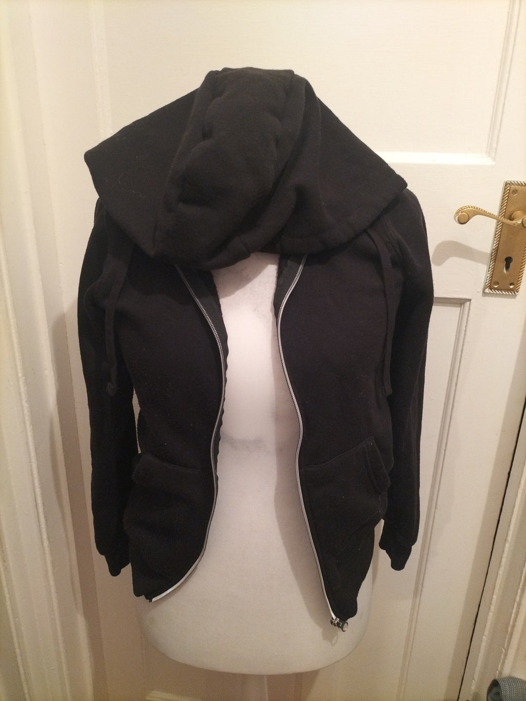 Ladies Primark Size 4-6 Black Full Zip Hoodie
