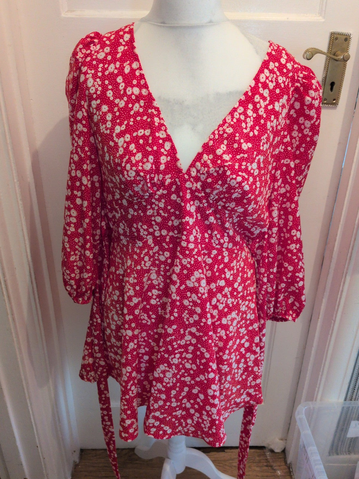 Shein 12-14 Red Floral V Neck 3/4 Sleeve Dress Knee Length