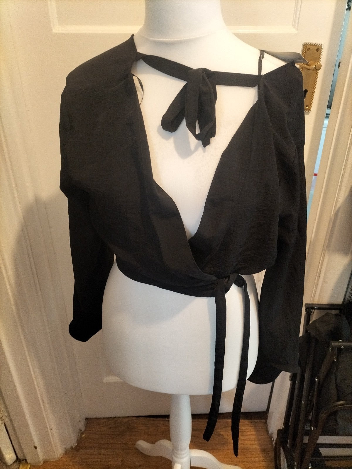 Brand New Ladies River Island  Size 14 Black Long Sleeved Tie Up Blouse