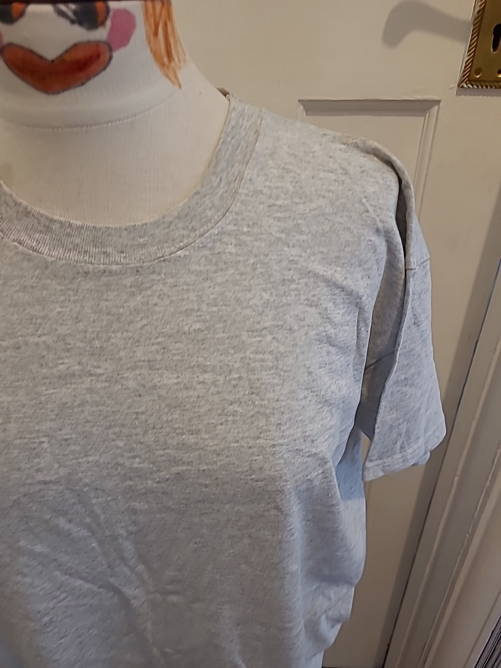 Mens Fruits Of The Loom Size XL Grey Short Sleeved Tshirt