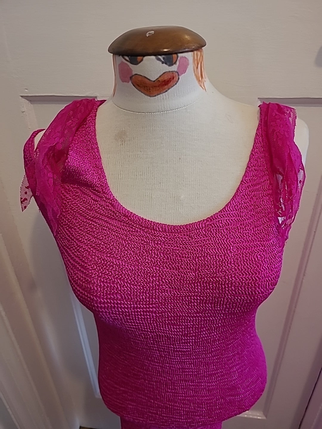 Ladies Day'N'Nite Size Small Pink Cerise Sleeveless Dress