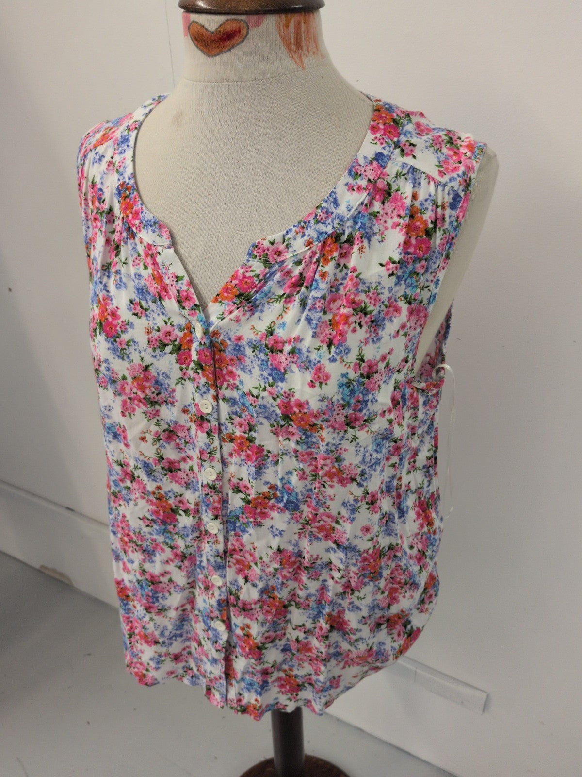 Tu 16 Bright Floral Sleeveless Buttoned Blouse