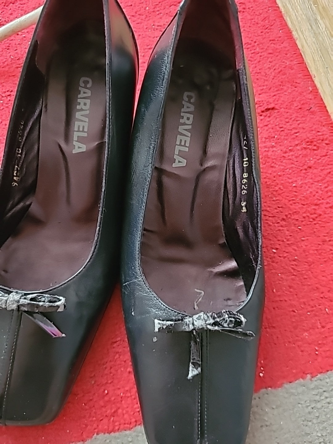 Ladies Carvela Size Uk 5 Black Close Toe Court Shoes