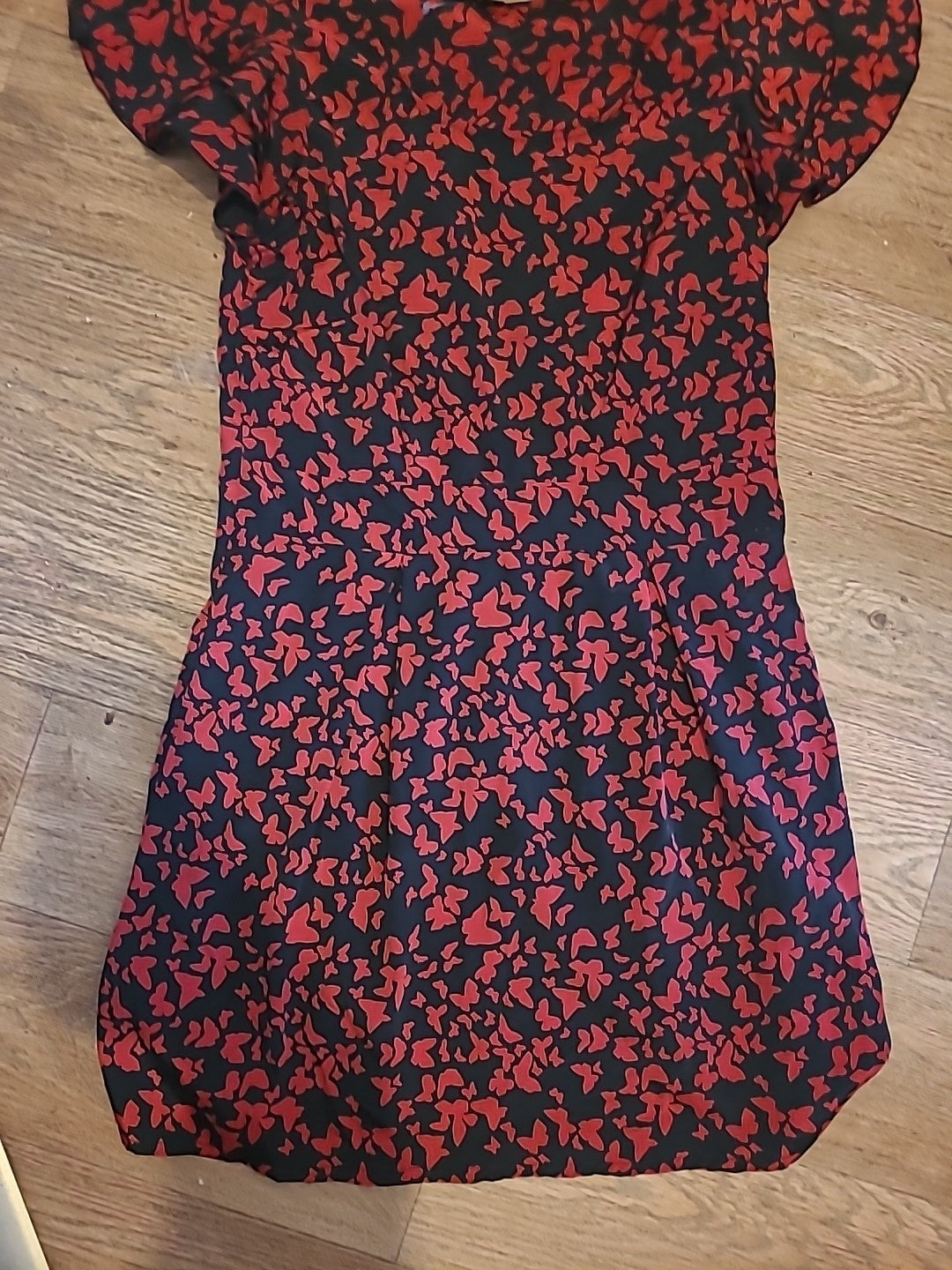 Ladies Vero Moda Size 10 Black/Red Bird Detail Short Sleeved Dress