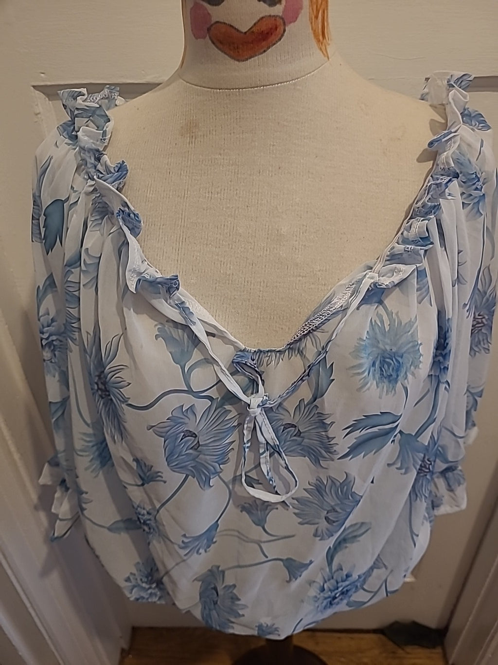 Ladies 4XL Pale Blue Toned Floral Bubble Hem Blouse