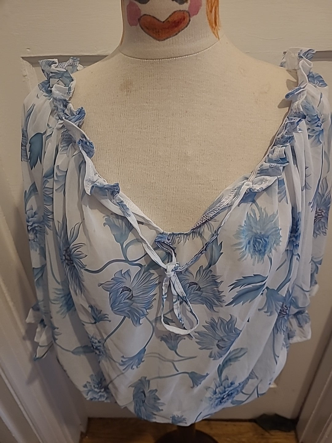 Ladies 4XL Pale Blue Toned Floral Bubble Hem Blouse