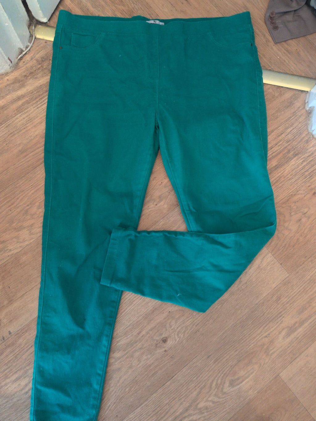 Tu 20 Green Jegging
