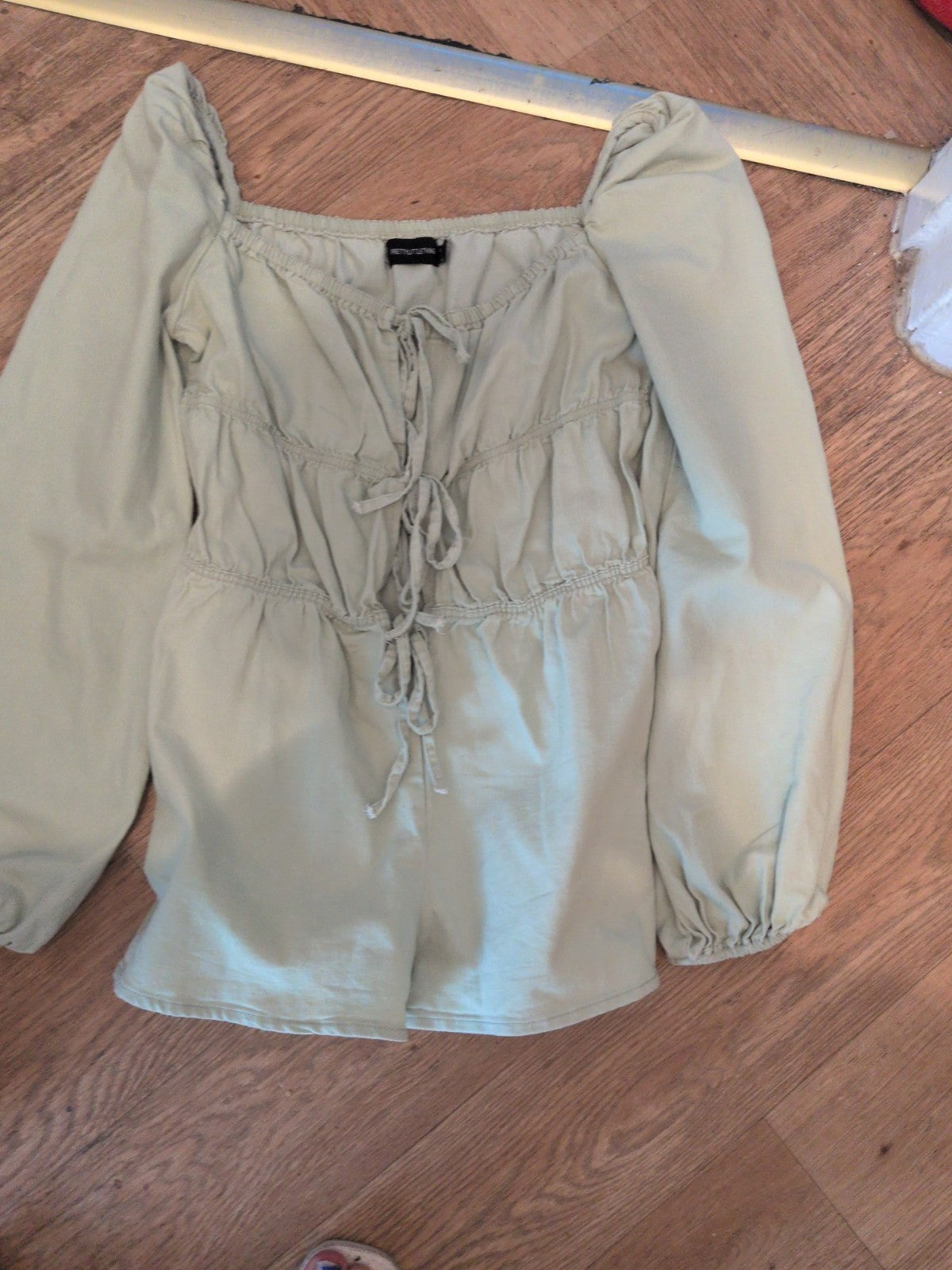 Ladies Prettylittlething 8 Pale Green Long Sleeve Playsuit