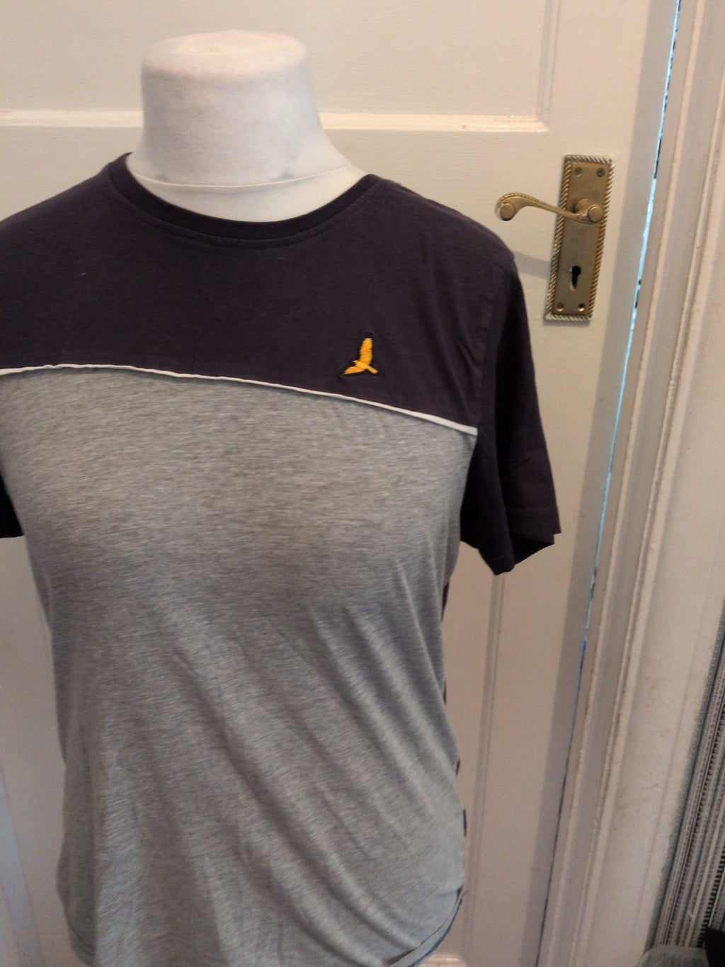 Brave Soul Large Navy And Grey Short Sleeve T-shirt