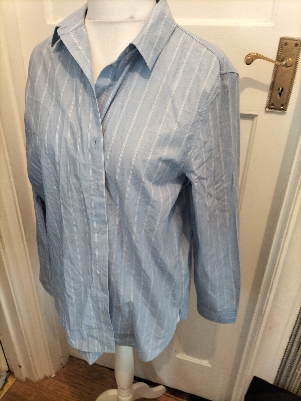 Mens H&M Size 12 Blue And White Striped Long Sleeved Blouse