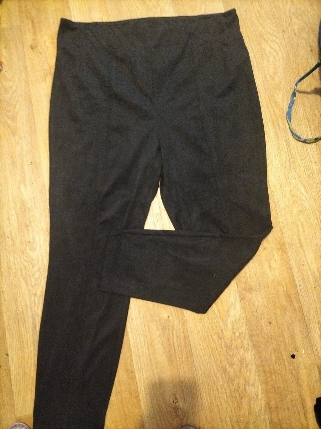 Ladies Peacocks Size 18 Black Suede Feel Elasticated Trousers