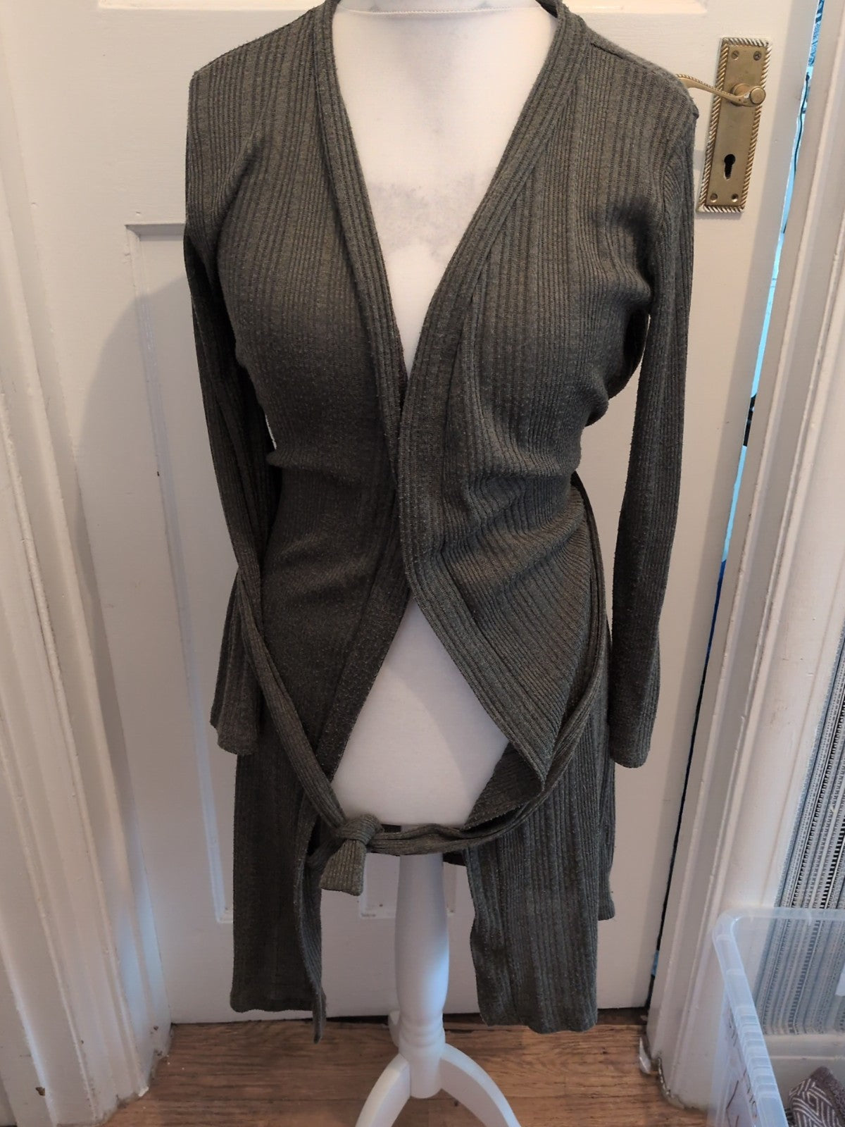 Primark 6/8 Khaki Green Long Sleeved Lightweight Cardigan