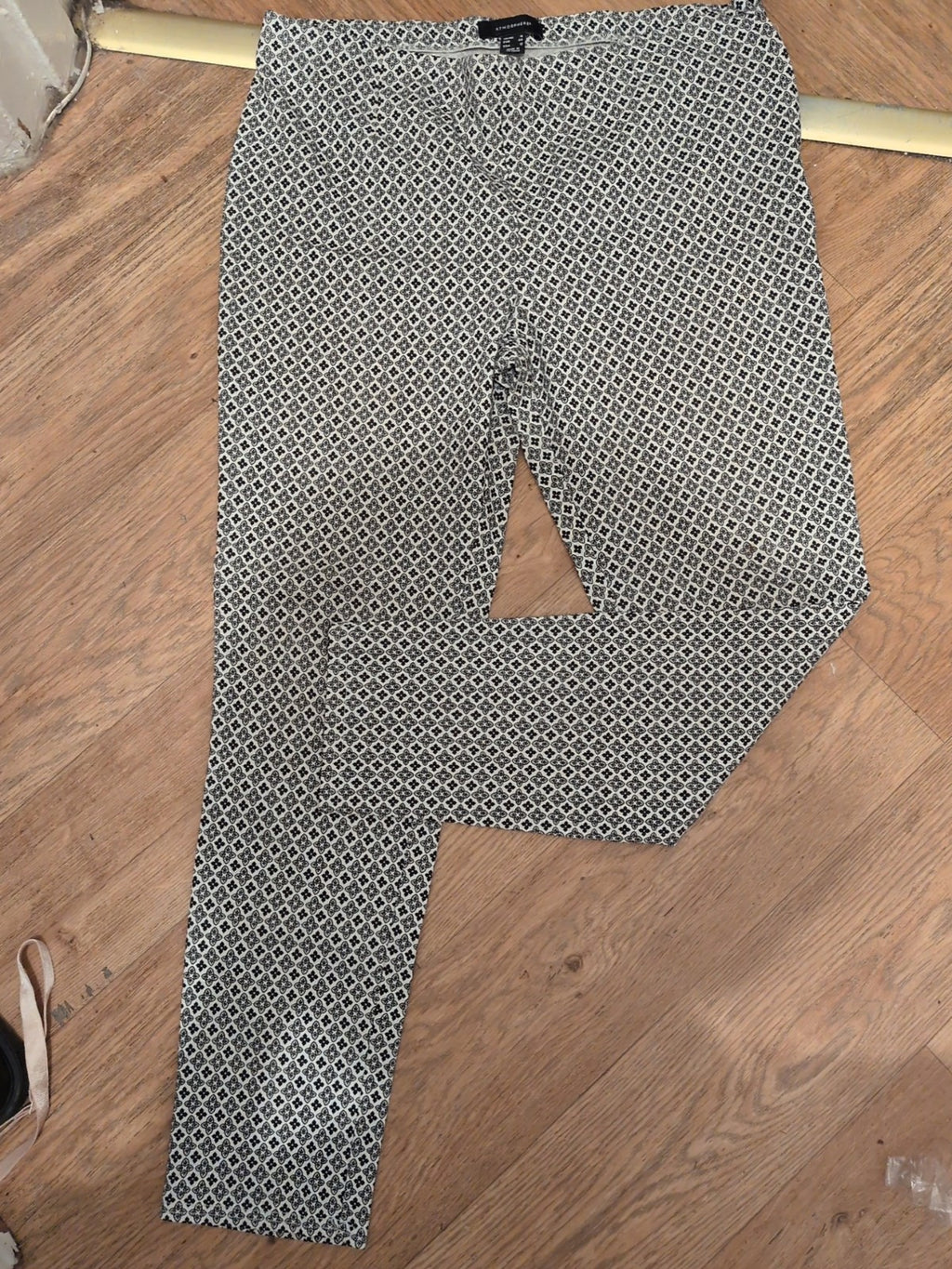 Primark 16 Black And White Patterned Pull On Trousers