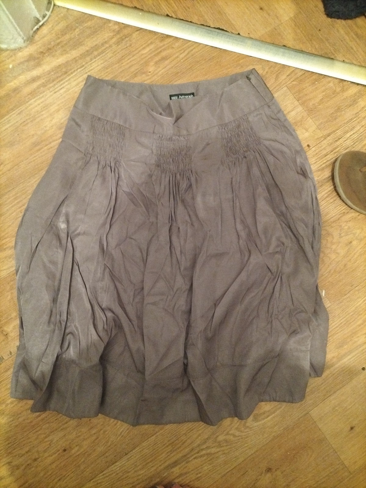 Ladies Autograph Size 12 Neutral Flare Skirt