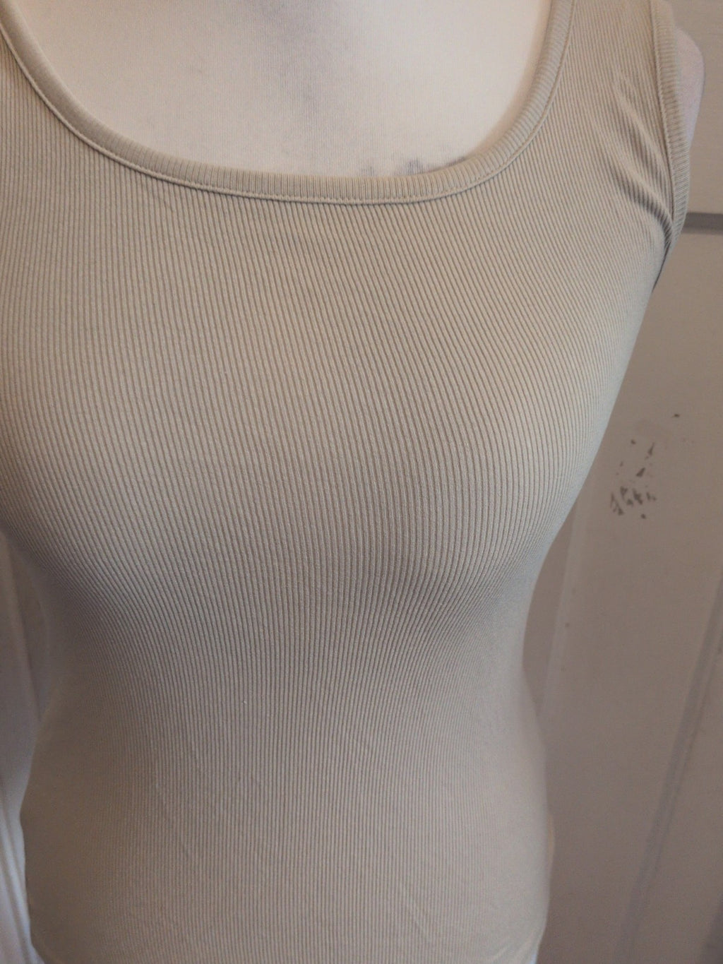 Ladies Esmara Size Small Beige Brush Rib Sleeveless Tank Vest T-shirt