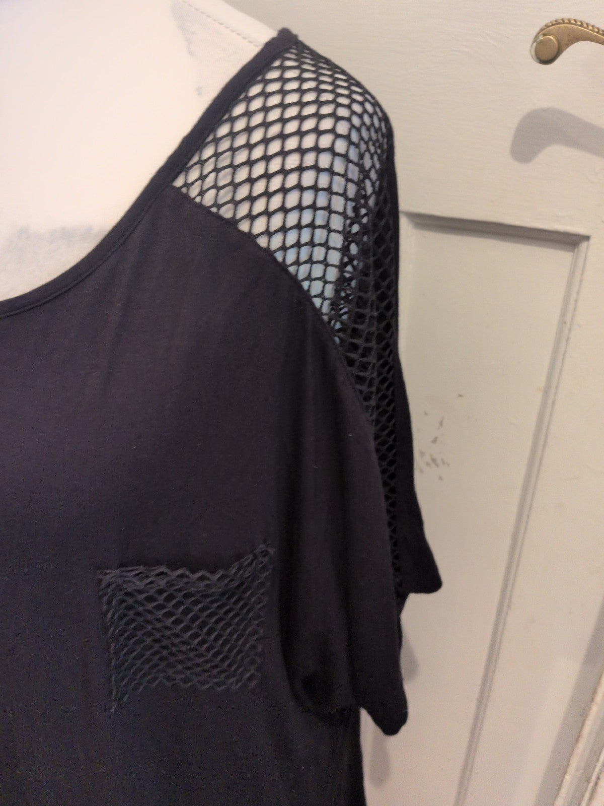 Ladies Size 24 Black Short Sleeve T-shirt With Lacey Trim