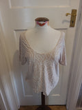 Ladies Lounge Edit Size 8 Baby Pink White Short Sleeved Tshirt