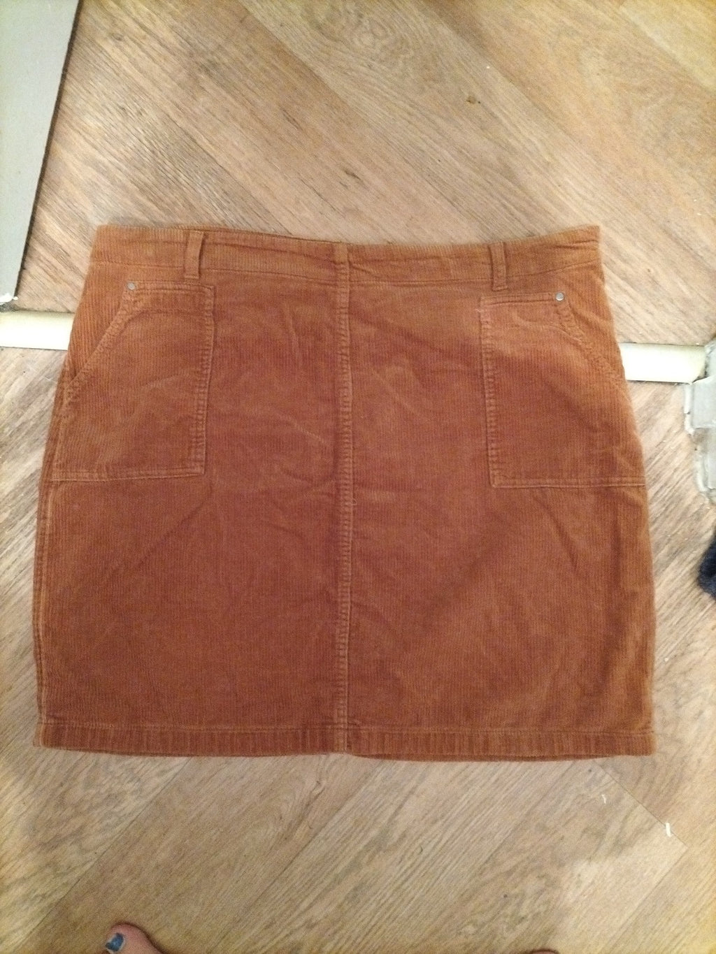 Ladies Tu Size 18 Burnt Orange Ribbed Skirt