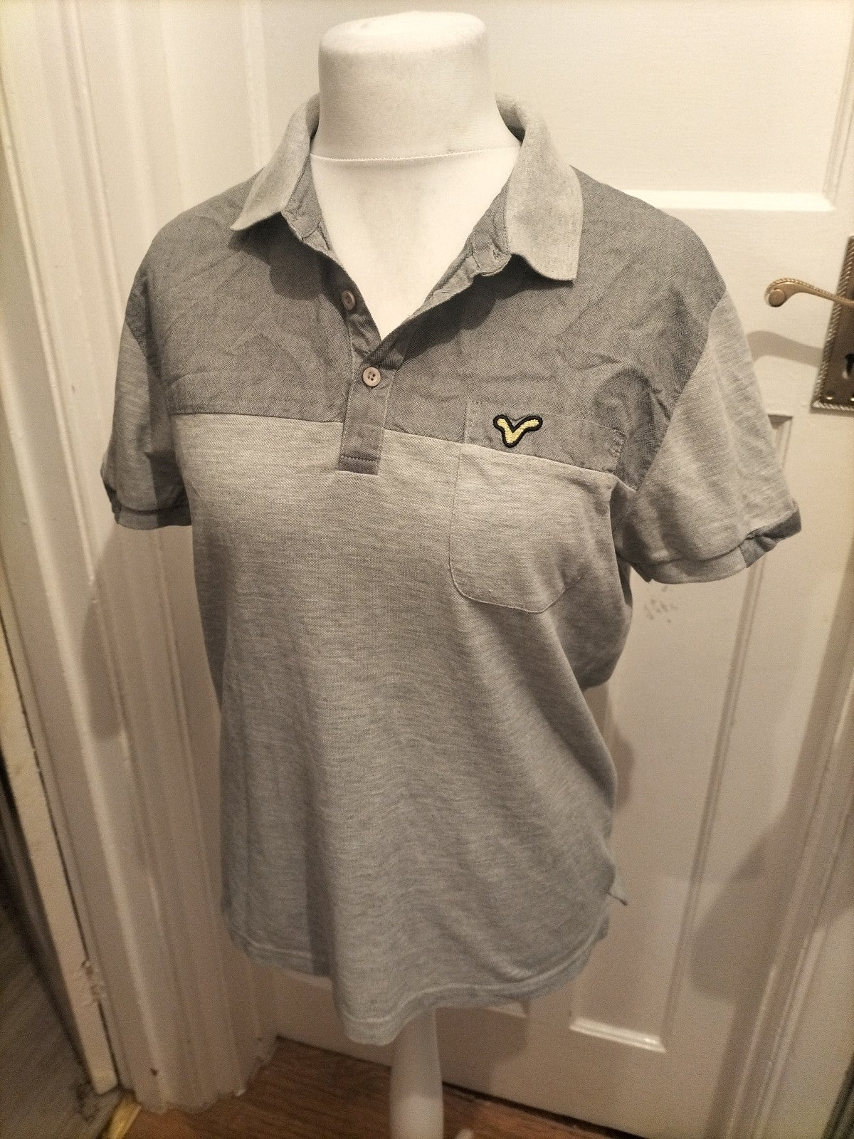 Mens Voi Jeans Size Large Grey Short Sleeved Polo