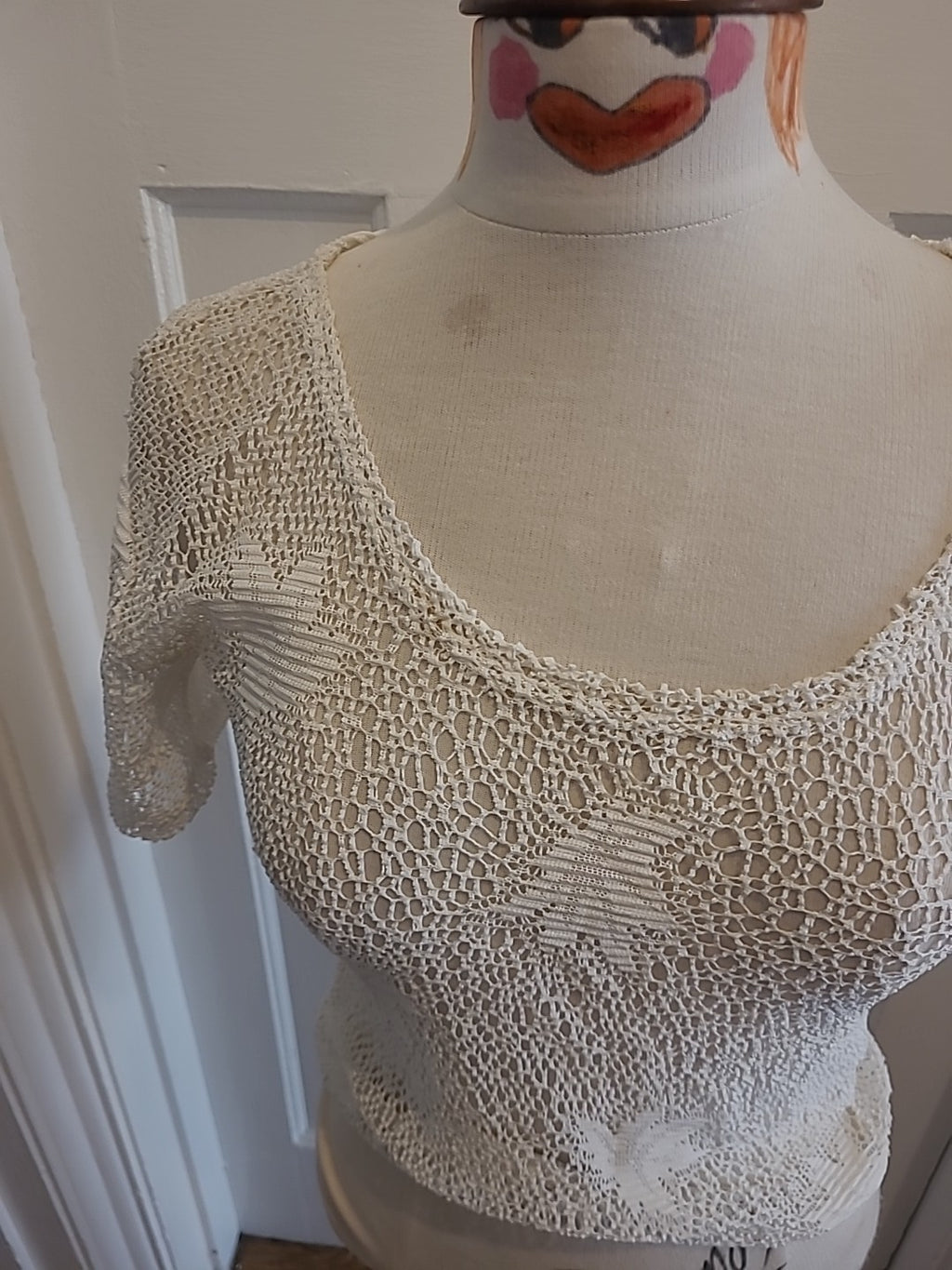 Ladies P&S Size Medium White Lace Short Sleeved T-Shirt