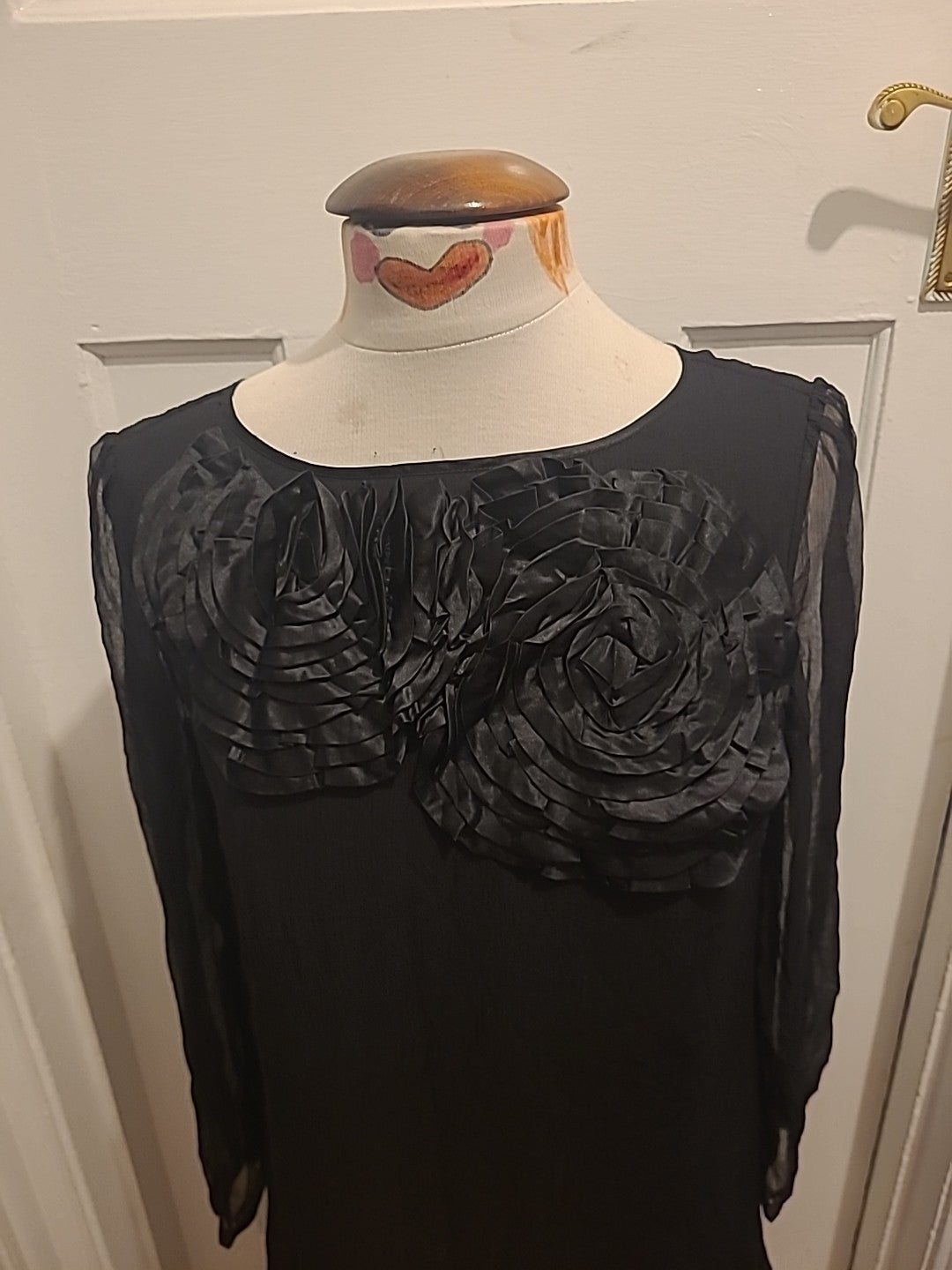 Ladies Size 16 Black Mesh Sleeved Floral Detail Tunic