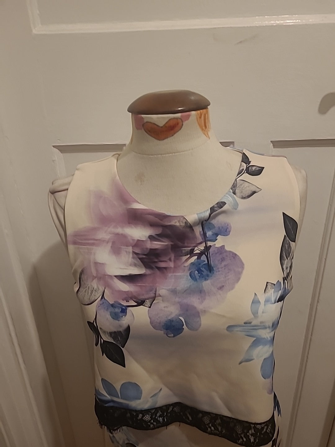 Ladies Lipsy Size 12 Multicoloured Floral Sleeveless Dress