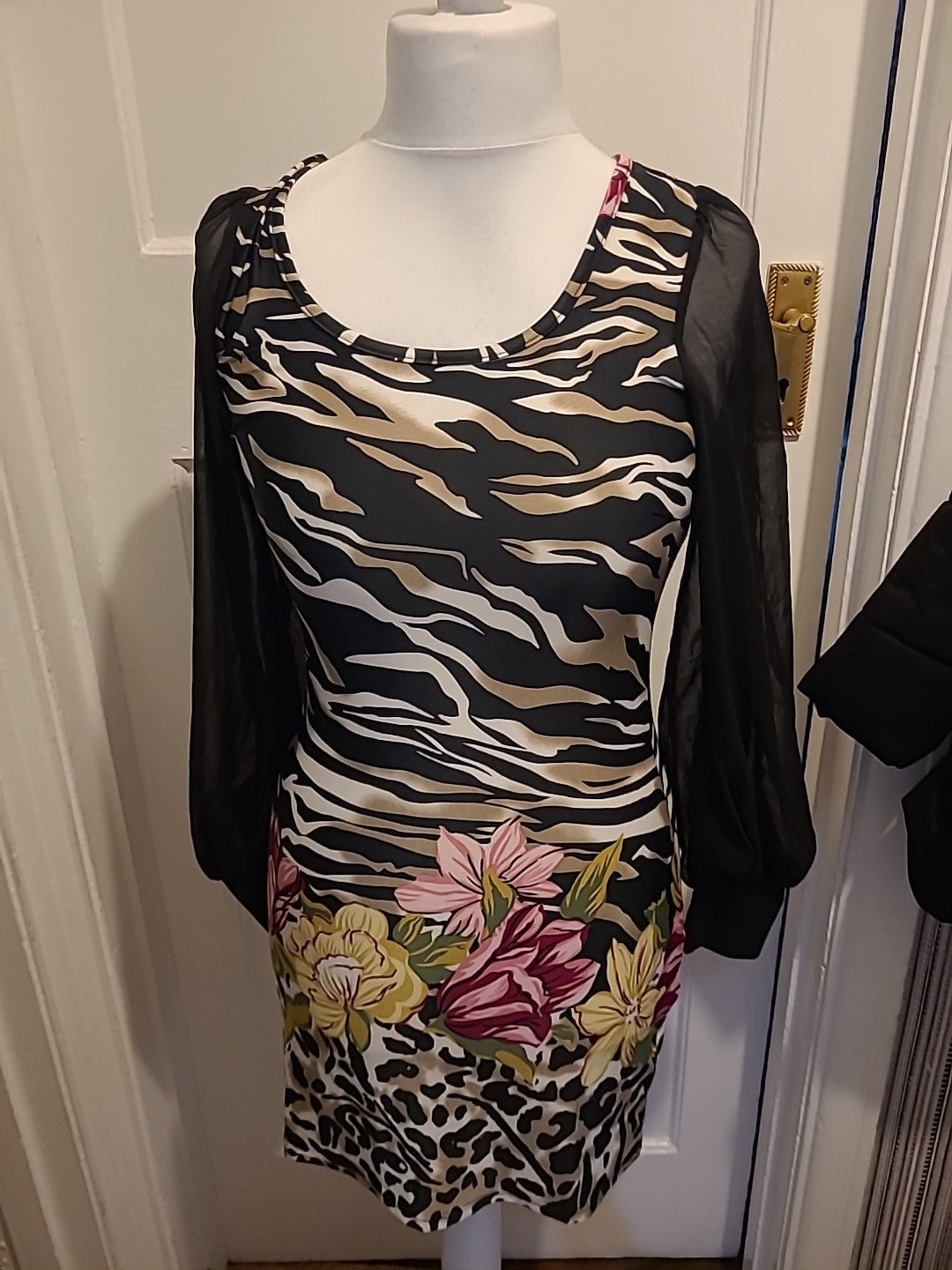 Ladies Caroline Morgan Size 8 Multicoloured Long Sleeved Dress