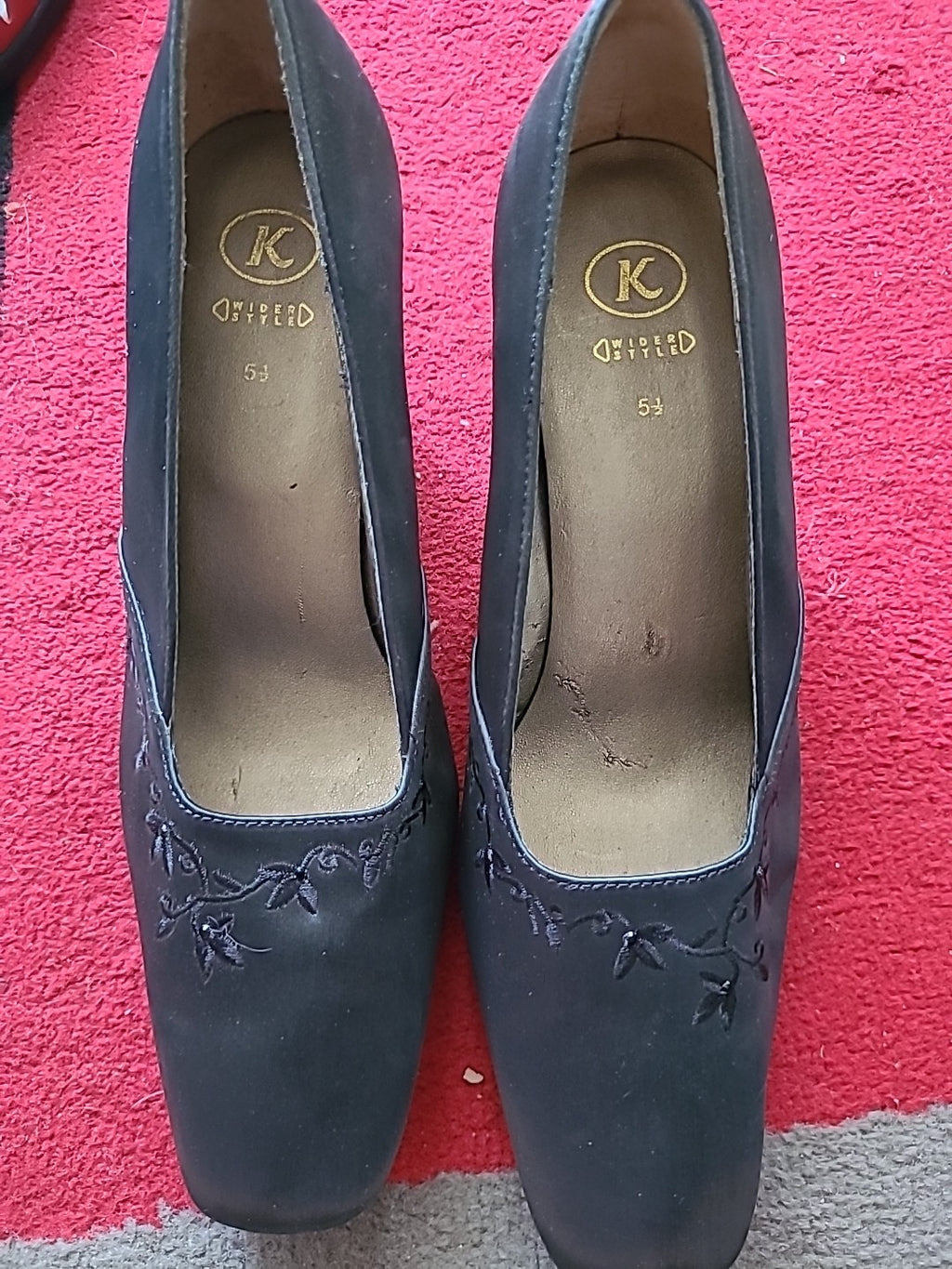 Ladies K Wider Style Size Uk 5.5 Dark Grey Floral Detailed Court Heels