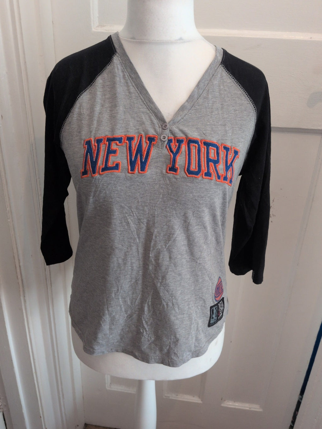 NBA Youth Large Grey Long Sleeve T-shirt