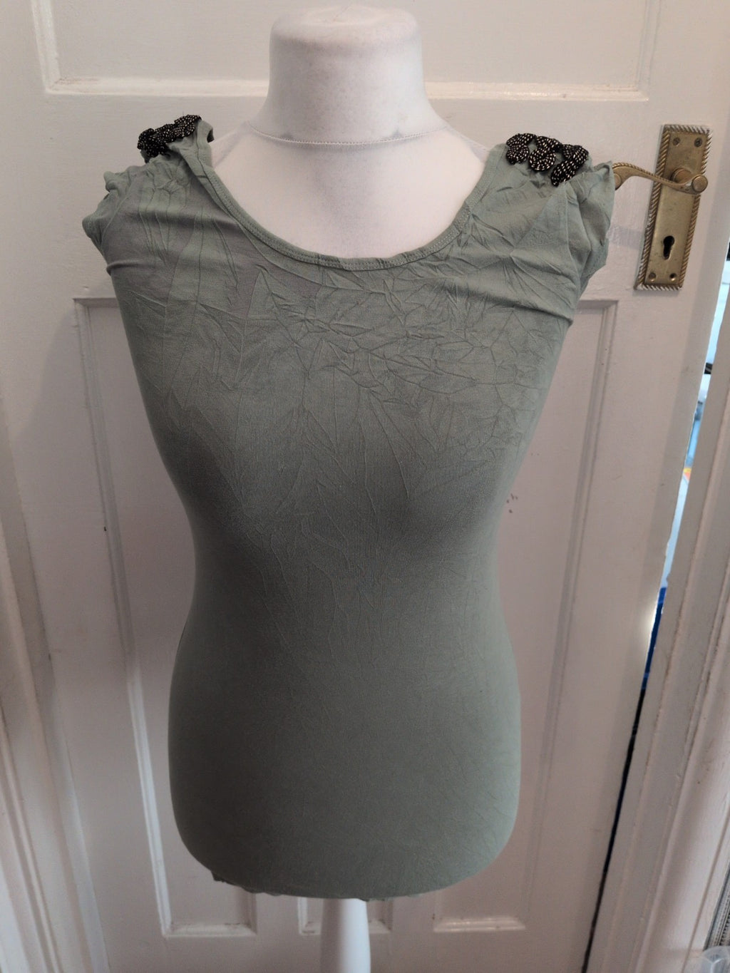 Internationale 8 Green Sleeveless T-shirt