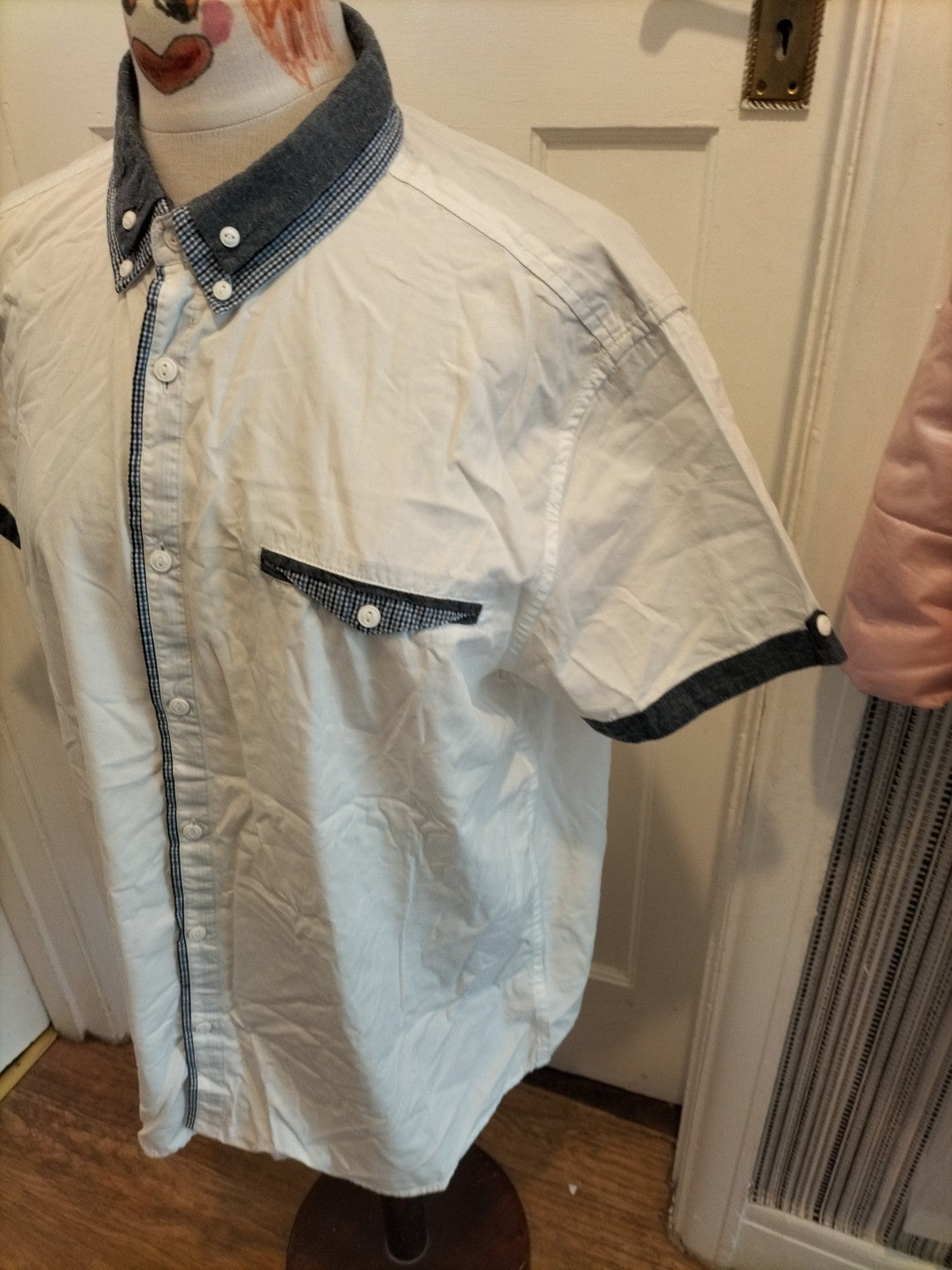 Mens Cedarwood State Size 2XL White With Grey Short Sleeved Shirt