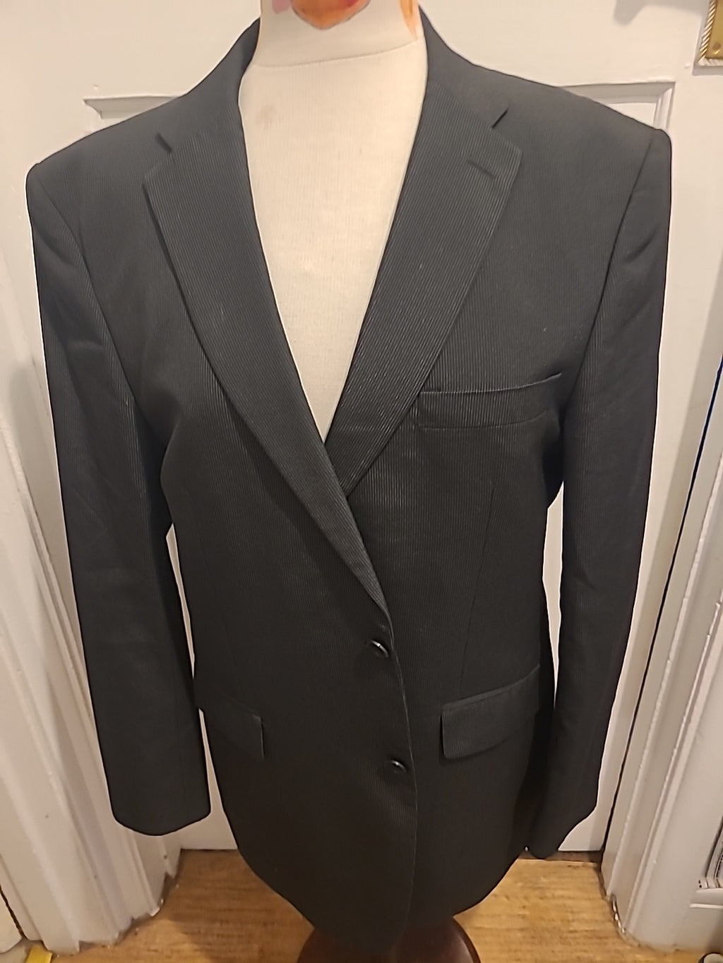Mens Thomas Nash 42R Black Pinstripe Lined Padded Blazer