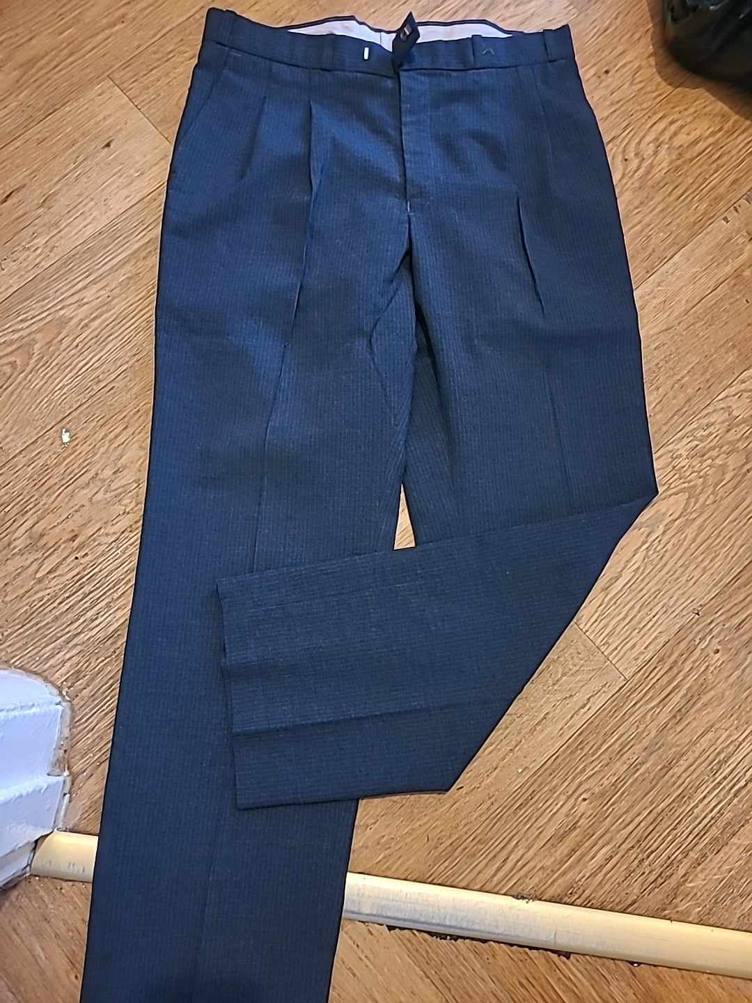 Mens Size Large Grey With Blue Pinstripe Suit
