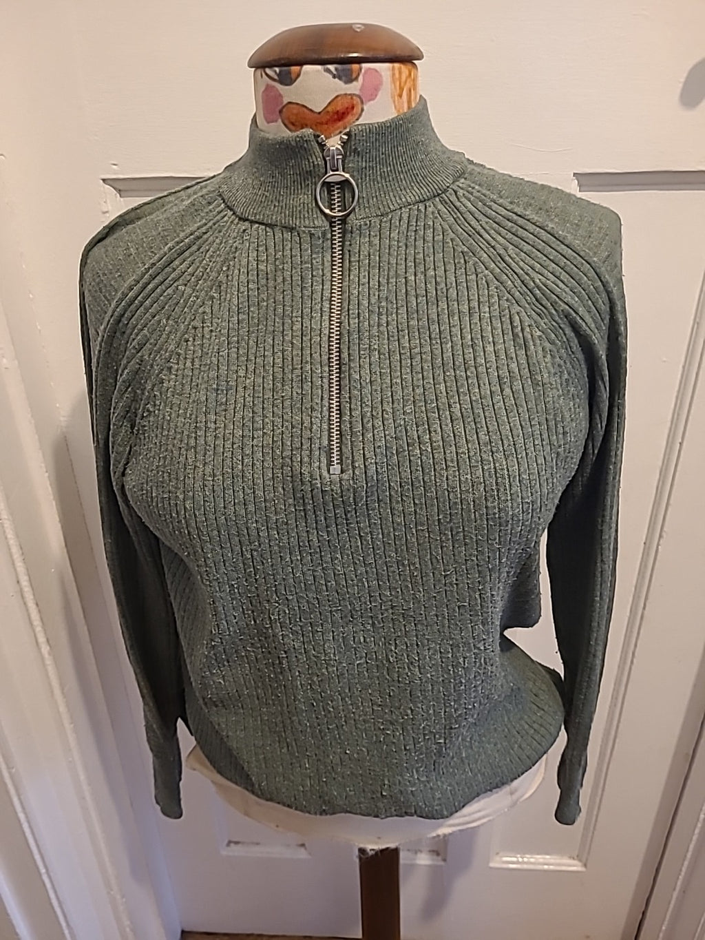 Ladies Marks And Spencer Size XS Green Long Sleeved Jumper