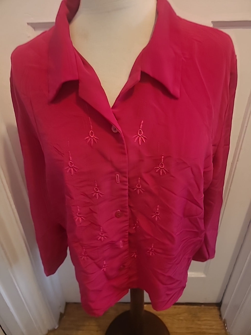 Ladies Michael Gold Size 18 Hot Pink Long Sleeved Blouse