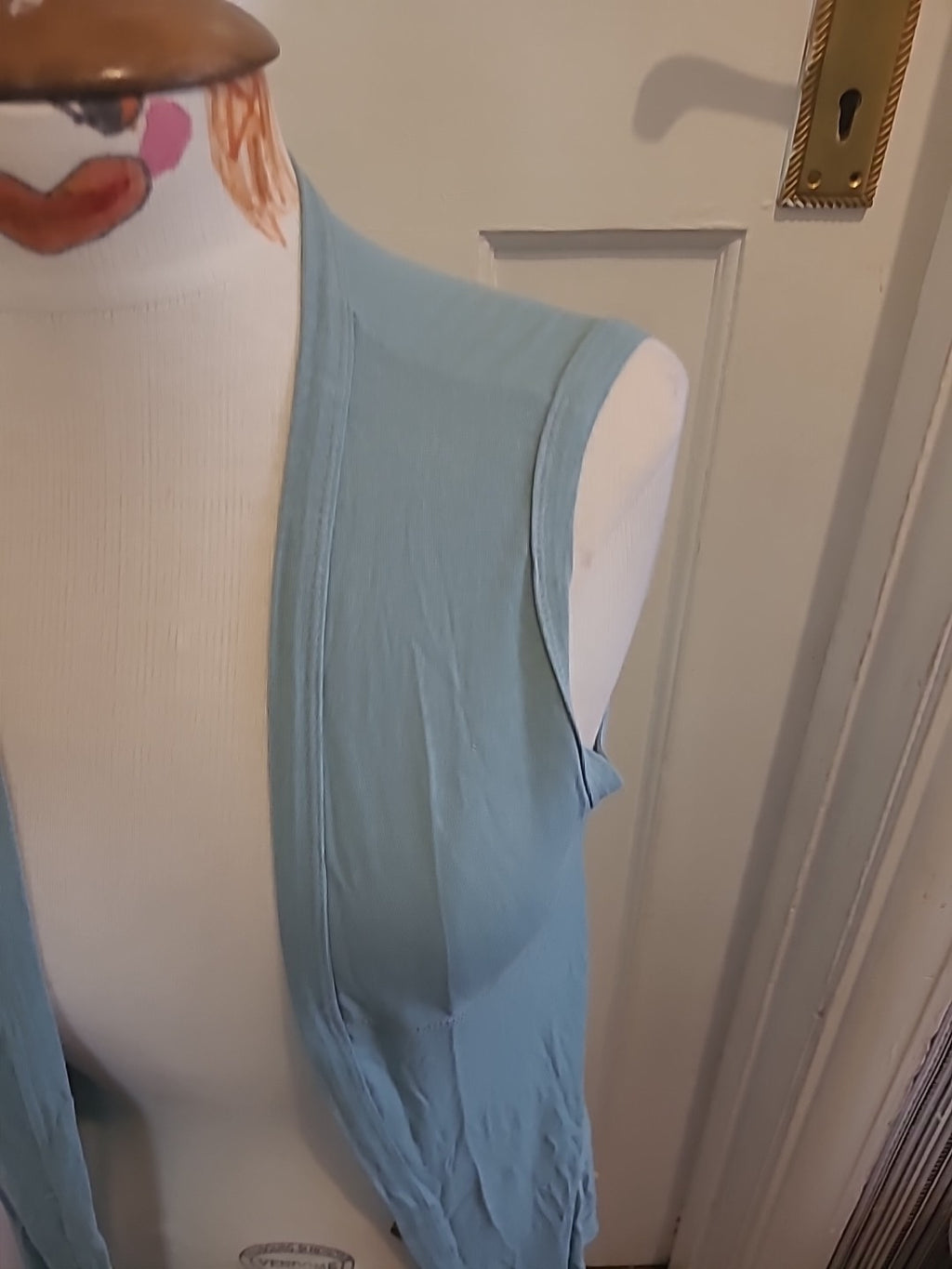 Ladies Size Medium Teal Sleeveless Cardigan