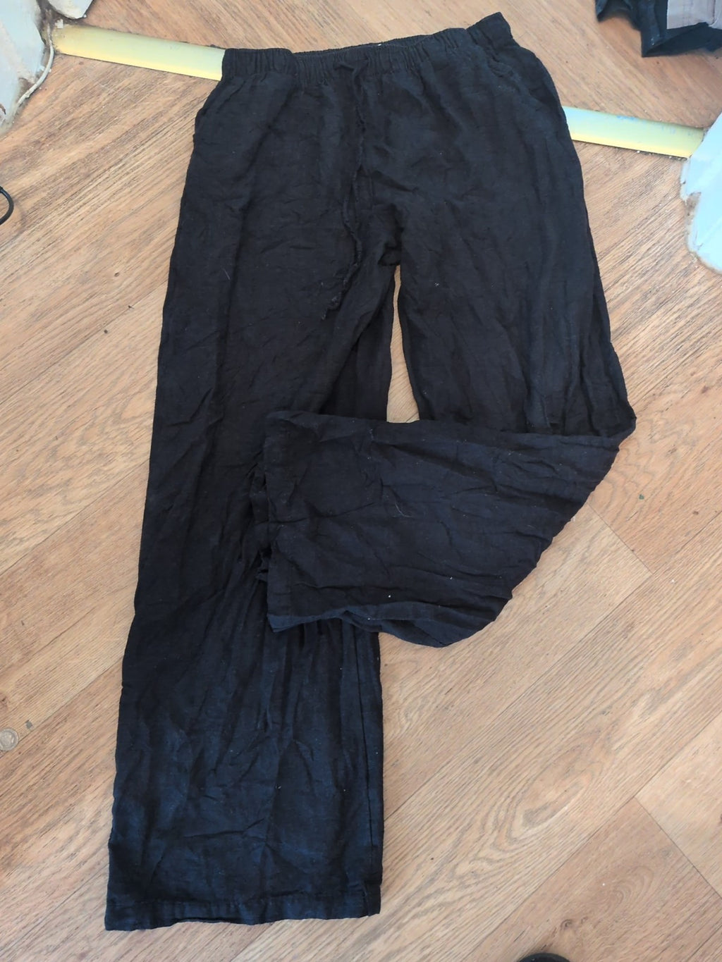 Str 12 Black Elasticated Trousers