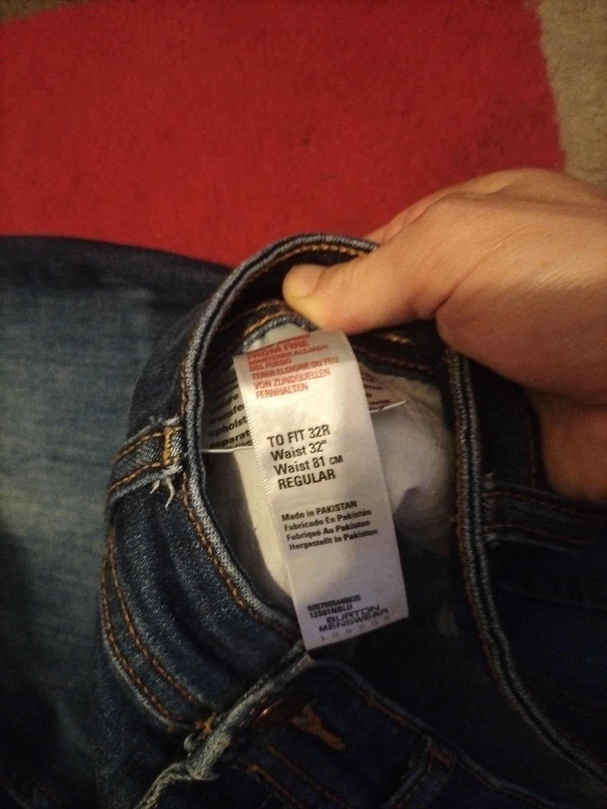 Mens Burton Size 32r Denim Jeans