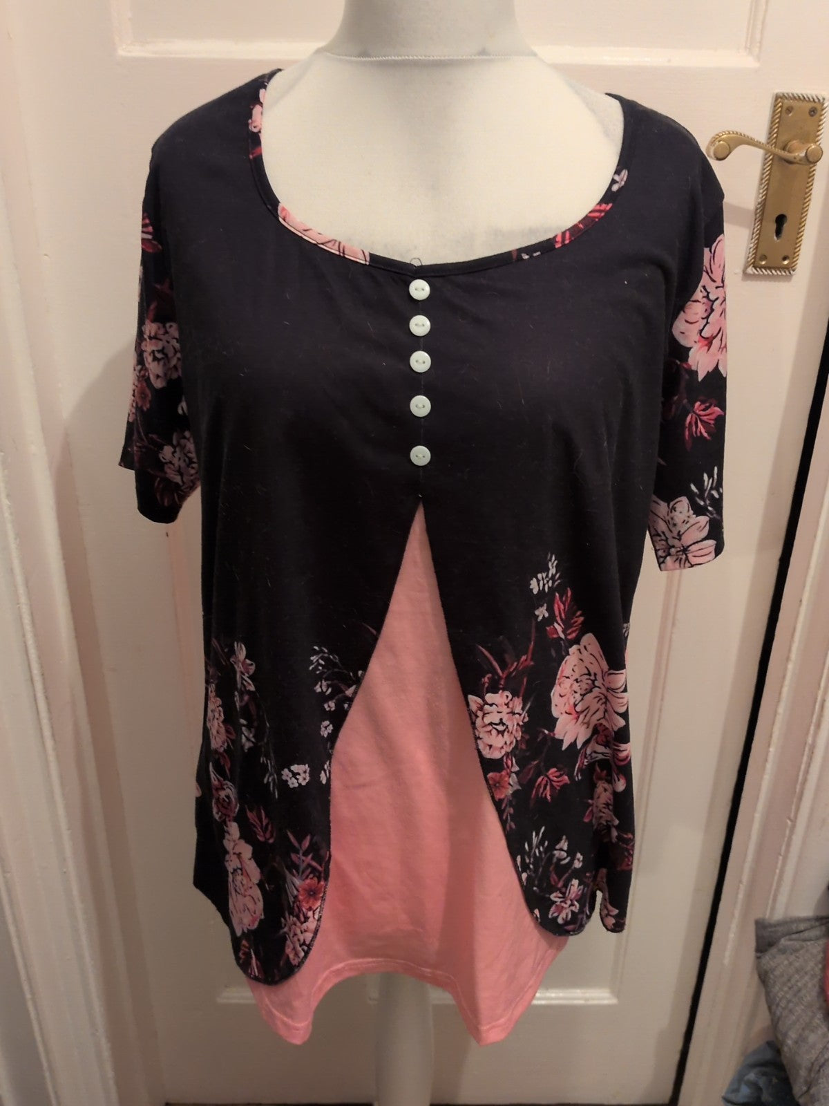 XL Pink Tone And Black Short Sleeve Blousr