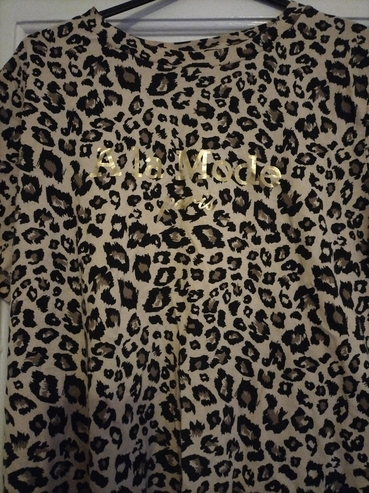Ladies F+f Size 8 Leopard Print Short Sleeved Blouse